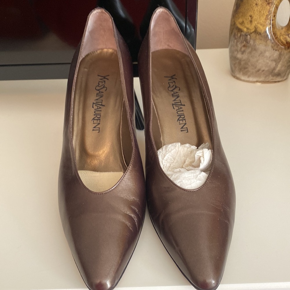 YvesSaintLaurent Classic pump. 3.5” heel.  9 Narrow Boxed but not original box